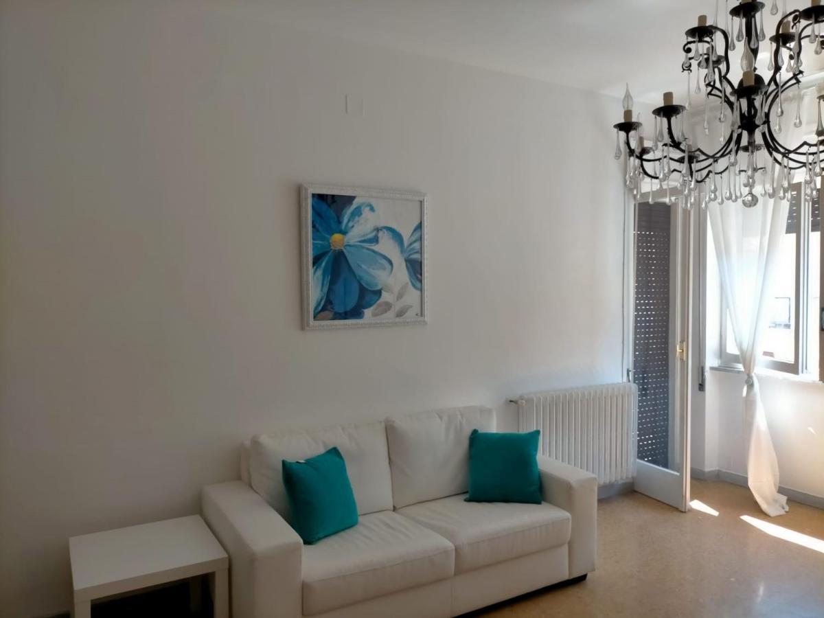 Casa Priscilla Apartment Пескара Екстериор снимка