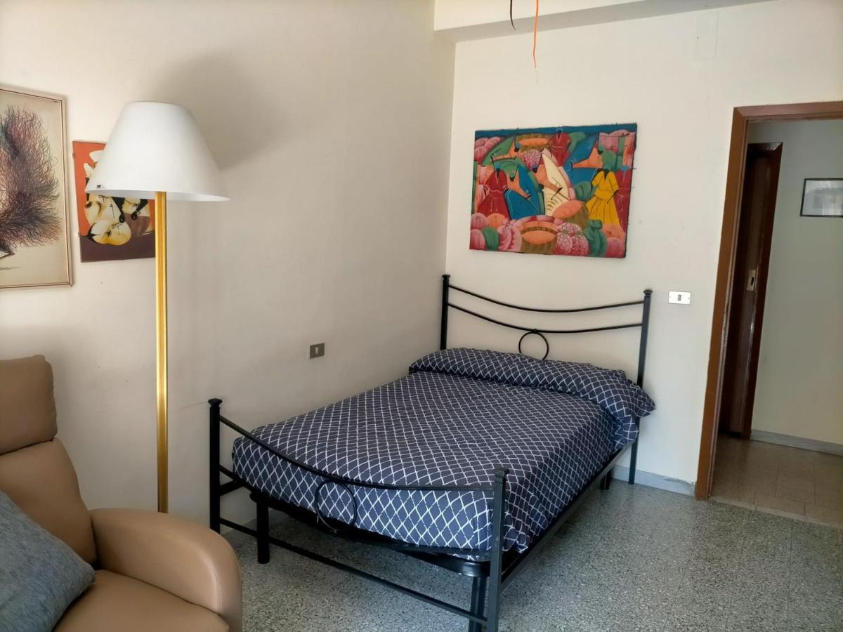 Casa Priscilla Apartment Пескара Екстериор снимка